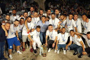 Με την ψυχή τους πανηγύρισαν στον Πόρο την κατάκτηση του τίτλου και την άνοδο στη Γ’ Εθνική Ερασιτεχνική
