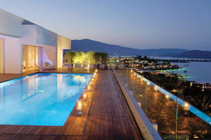 Διακρίσεις στα World Travel Awards για τα ξενοδοχεία Elounda Beach και Elounda Bay