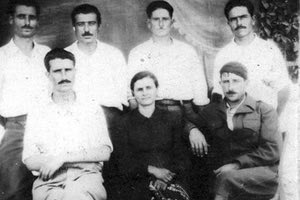 Από το βιβλίο του Χάρη Στρατιδάκη “Θα υπάγω εις τους κήπους”