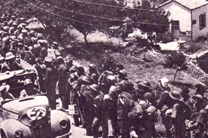 ΦΩΤΟ ΗΜΕΡΑΣ: Οι πρώτοι αιχμάλωτοι στην Κρήτη