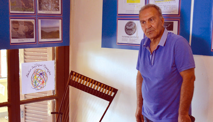 Ο δημιουργός των αρχαίων μουσικών οργάνων, κ. Νίκος Ζαχαριουδάκης