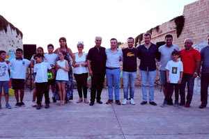 η θεατρική παράσταση “Ο κύριος Κοκοδούλης μαθαίνει για την κυκλοφοριακή αγωγή” που πραγματοποιήθηκε στο θερινό δημοτικό θέατρο “Πύλη Βηθλεέμ”.