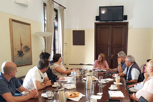 Η συντονίστρια Μαρία Κοζυράκη και το προσωπικό της αρμόδιας Διεύθυνσης Αγροτικών Υποθέσεων της Αποκεντρωμένης Διοίκησης Κρήτης