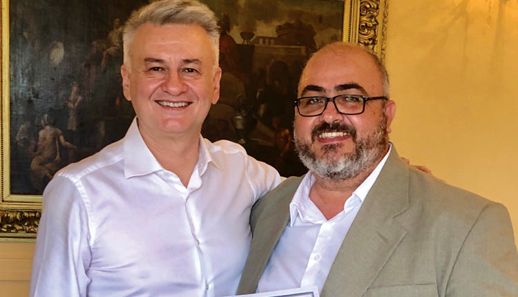 Βραβεύτηκε για την προσφορά του στο Μάτι νοσηλευτής από το Ηράκλειο
