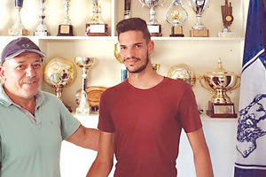 Ο Δομοσίδης με τον Βασίλη Κοκοτσάκη