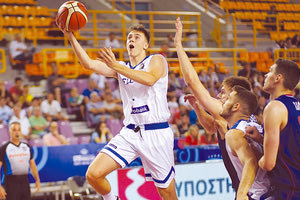 Η Εθνική μπάσκετ U19 κόντρα στη Σερβία