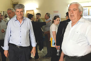 Συναντήσεις στο Δικαστικό Μέγαρο Ηρακλείου με δικηγόρους, είχε στο πλαίσιο των περιοδειών του ο υποψήφιος βουλευτής Ηρακλείου με τη Νέα Δημοκρατία Γρηγόρης Ροκαδάκης.