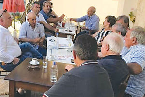 Από τις συναντήσεις στη Νέα Αλικαρνασσό ο Μανώλης Αλιφιεράκης