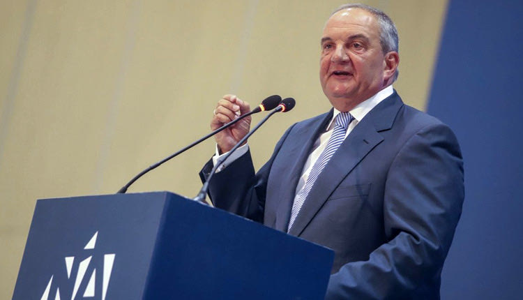 ο Καραμανλής μίλησε…Μετά από δέκα χρόνια!