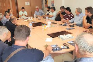 Τι είπε ο Αυγενάκης στους ελαιοπαραγωγούς …και στη διοίκηση του ΕΚΗ