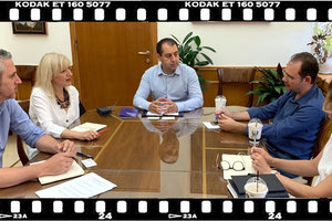 δημιουργία Τοπικού Γραφείου Διευκόλυνσης Οπτικοακουστικών Παραγωγών  (Film Office) στην Περιφέρεια Κρήτης  εξετάστηκε  σε συνάντηση εργασίας του Αντιπεριφερειάρχη Πολιτισμού-Απόδημου Ελληνισμού της Περιφέρειας Κρήτης