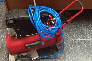 Πιεστικό αέρα το φούσκωμα συσκευασιών που περιείχαν αέριο γέλιου