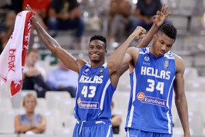 ο Γιάννης Αντετοκούνμπο και ο αδελφός του Θανάσης