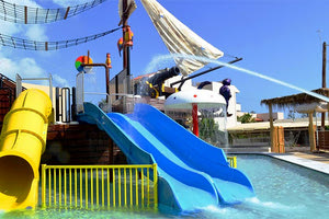 υδάτινο πάρκο στο Cactus Beach