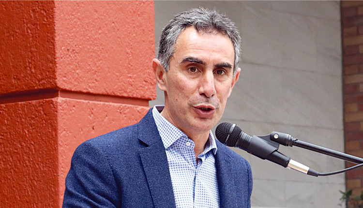 Ο πρύτανης του ΕΛ.ΜΕ.ΠΑ., κ. Νίκος Κατσαράκης
