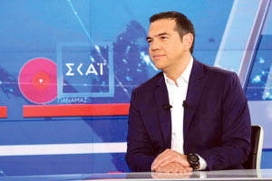 κατά τη διάρκεια της συνέντευξης του Αλέξη Τσίπρα στον ΣΚΑΪ