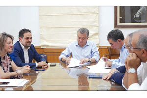 Πιλοτικό πρόγραμμα για να γίνουν οι μαθητές υπεύθυνοι οδηγοί υπεγραψε ο περιφερειάρχης, κ. Σταύρος Αρναουτάκης.