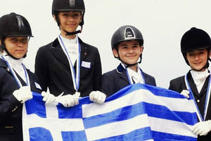 Οι... αμαζόνες της Ιππικής Ακαδημίας Κρήτης στο βάθρο