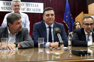 παράδοση-παραλαβή στο Υπουργείο Υγείας ο Ανδρέας Ξανθός στον νέο υπουργό Υγείας Βασίλη Κικίλια