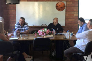 στα γραφεία της ΕΚΑΣΚ