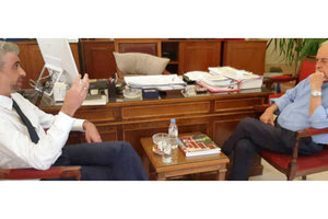 ο Δήμαρχος είχε  συνάντηση με τον Πρόεδρο του Οικονομικού Επιμελητηρίου Ελλάδος  - Τμήματος Ανατολικής Κρήτης κ. Σταύρο Καρτέρη, στο γραφείο του στη Λότζια