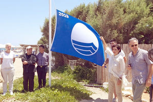 “Γαλάζια σημαία” στο Enorme Lifestyle στην Αμμουδάρα