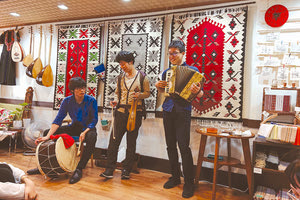 Ο νεαρός Γιαπωνέζος που λατρεύει τον Νίκο Καζαντζάκη