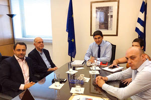 Συνάντηση Αυγενάκη-Λαμπρινού για τις αθλητικές υποδομές