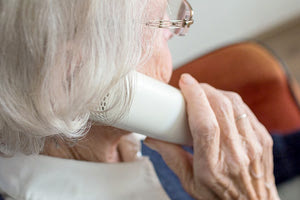 Συνεχίζονται οι απειλές σε βάρος ηλικιωμένων