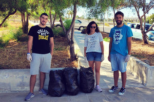 εθελοντικός καθαρισμός στις εγκαταστάσεις του Πανεπιστημίου Κρήτης στις Βούτες