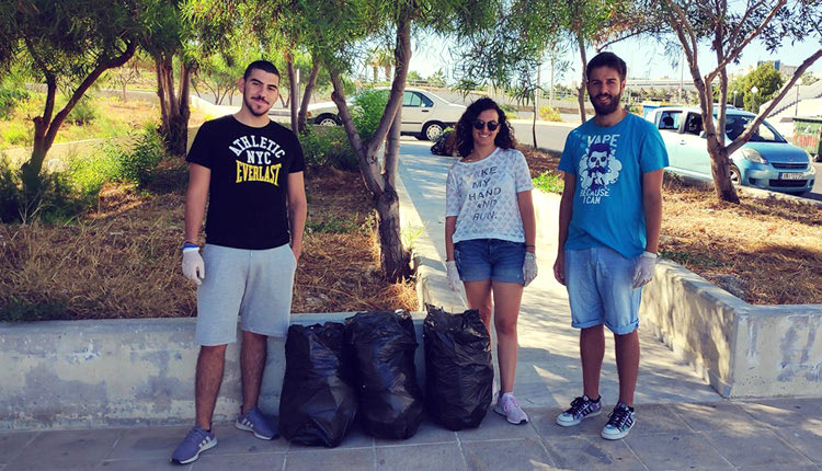 εθελοντικός καθαρισμός στις εγκαταστάσεις του Πανεπιστημίου Κρήτης στις Βούτες