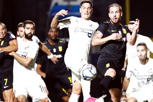 Νέιρα και Σάσα στο ΟΦΗ-ΑΡΗΣ