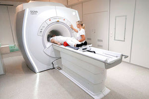 στα μηχανήματα των αξονικών τομογράφων