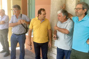 αγανάκτησή τους για τις απανωτές και συνεχείς κλοπές υδρόμετρων στην περιοχή τους εξέφρασαν στον αντιπεριφερειάρχη τα μέλη του Δ.Σ του ΤΟΕΒ Ινίου, Μαχαιρά και Μοναστηρακίου