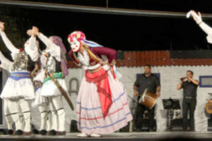 Αναβίωσαν τα έθιμα της Μακεδονίας στο κηποθέατρο