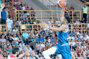 Γιάννη Αντετοκούνμπο