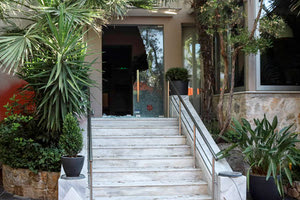 Ρουβίκωνας Επίθεση σε εστιατόριο