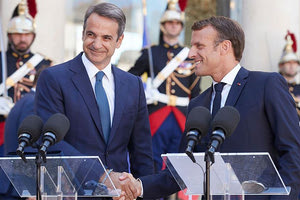 Μητσοτάκη στο Παρίσι