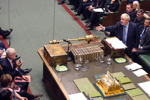 ο πρωθυπουργός του Ηνωμένου Βασίλειου Μπόρις Τζόνσον, καθώς τα μέλη της Βουλής των Κοινωτητων