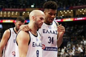 ο Νικ Καλάθης και ο Γιάννης Αντετοκούνμπο