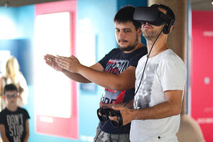 Από την έκθεση σύγχρονης εικαστικής τεχνολογίας, με ψηφιακές αναπαραγωγές έργων του Δομήνικου Θεοτοκόπουλου