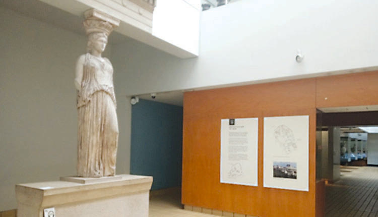 Η εικόνα εγκατάλειψης που παρουσιάζει σήμερα το Βρετανικό Μουσείο με τα Γλυπτά του Παρθενώνα