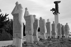 Το Μνημείο Ολοκαυτώματος στο Σελί Βιάννου