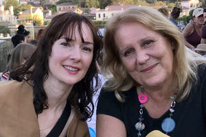 Η Έμα Ράιτ Έμπραϊμ με τη Ρένα Καλογερή