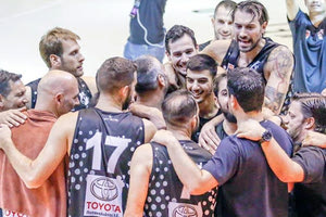 Η ομάδα  μπάσκετ του ΟΦΗ στο Si Saket Basketball World της Ταϊλάνδης
