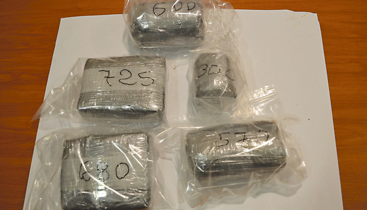 Μέρος της κατασχεθείσας ποσότητας κοκαΐνης στα χέρια του 45χρονου