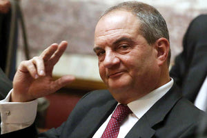 ο Κ. Καραμανλής.