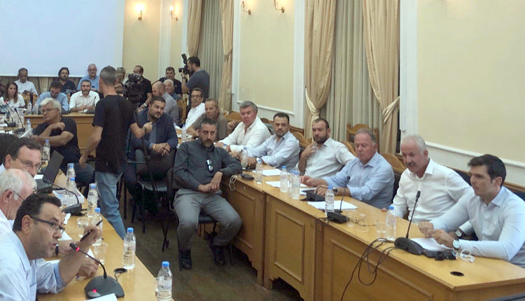 ε η συζήτηση στο Περιφερειακό Συμβούλιο Ηρακλείου αναφορικά με τον Βόρειο Οδικό Άξονα Κρήτης.