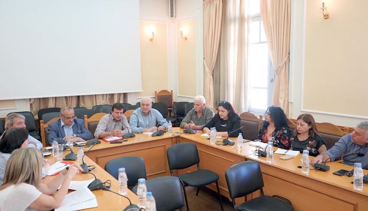 Σύσκεψη για τη μεταφορά μαθητών μέσω του υπεραστικού και αστικού ΚΤΕΛ Ηρακλείου στην Περιφερειακή Ενότητα Ηρακλείου