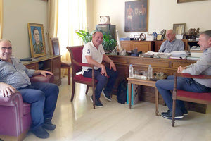 Απαλλαγή, για κάποιο διάστημα, από δημοτικά τέλη των επιχειρήσεων που επλήγησαν ζήτησαν από τον δήμαρχο οι τουριστικοί φορείς